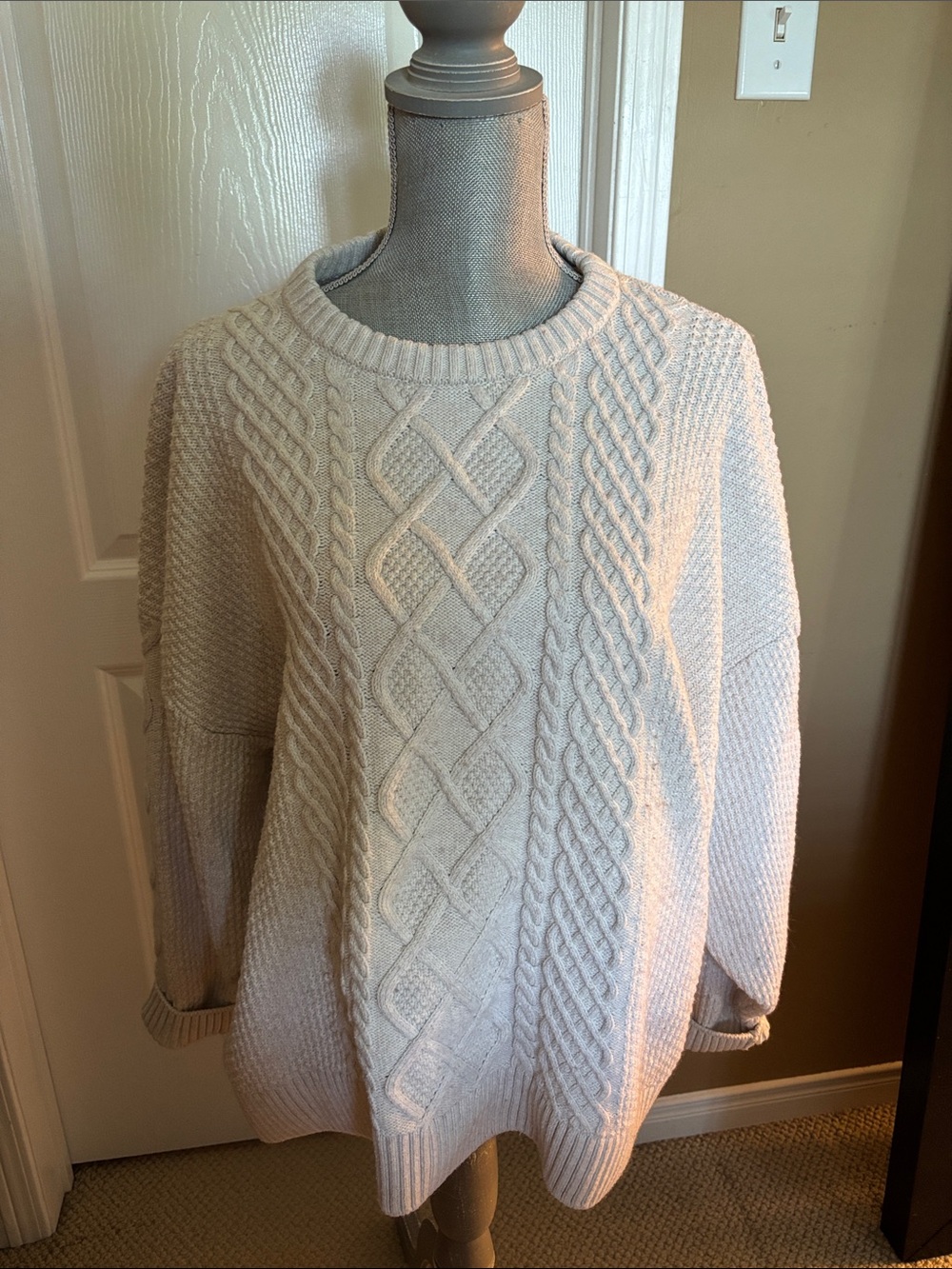 Cream Cable-Knit Crewneck Sweater - Classic Comfort